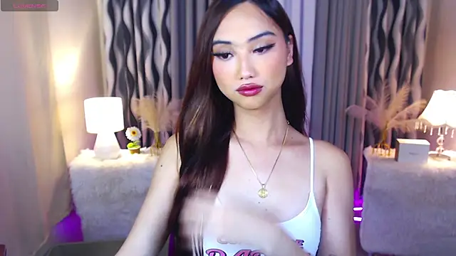 Kiah Wyatt online show from 6, 11, 2025