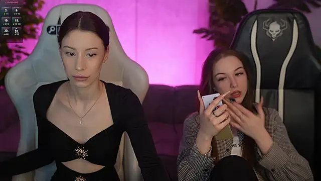 Selena Glow online show from 26, 3, 2026