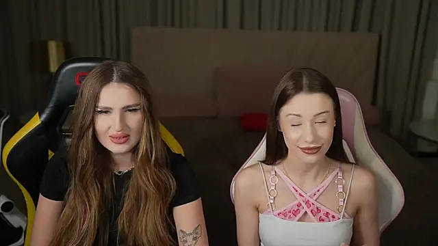 Selena Glow online show from 20, 4, 2026