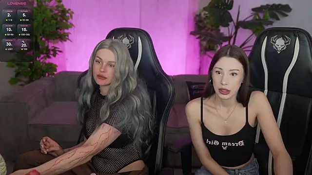 Selena Glow online show from 22, 4, 2026