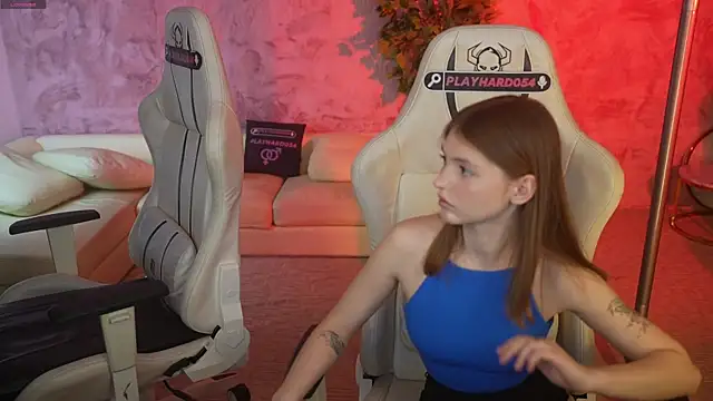 Snapshot of Selena_Glow chatting on 12, 6, 2026 Selena Glow online show from 12, 6, 2026