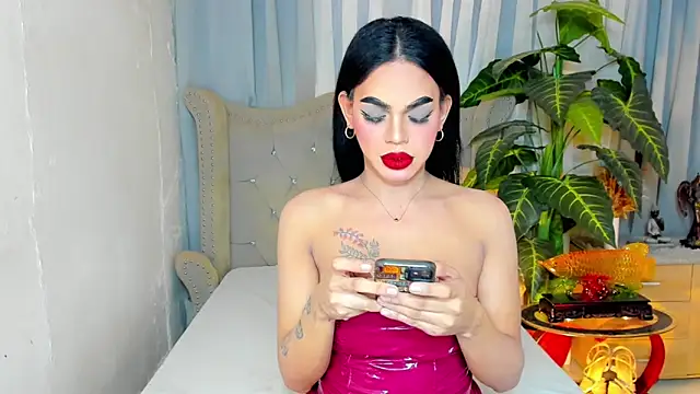 MochaliciousTransOnTop online show from 18, 1, 2026