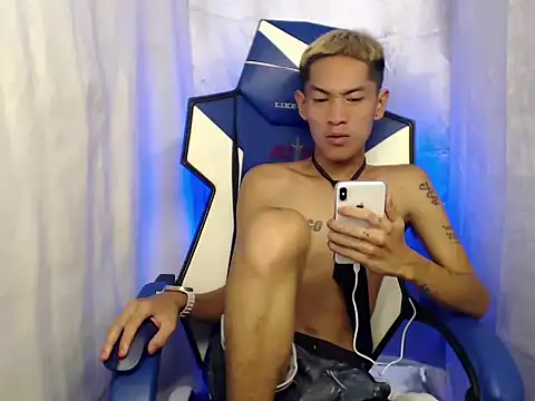 riks tyler online show from 13, 12, 2025