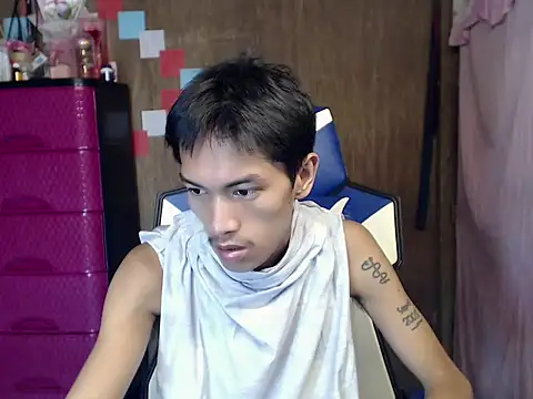Snapshot of riks_tyler chatting on 21, 7, 2026 riks tyler online show from 21, 7, 2026