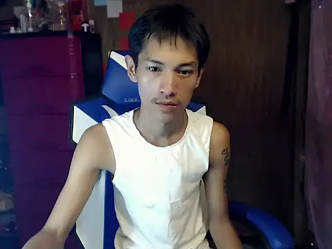 Snapshot of riks_tyler chatting on 18, 7, 2026 riks tyler online show from 18, 7, 2026
