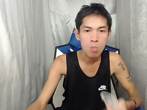 Snapshot of riks_tyler chatting on 25, 5, 2026 riks tyler online show from 25, 5, 2026