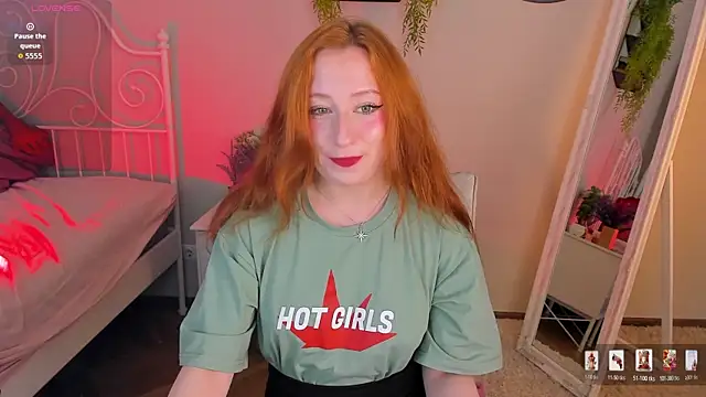 Snapshot of Violet_Griffen chatting on 3, 6, 2026 Violet Griffen online show from 3, 6, 2026