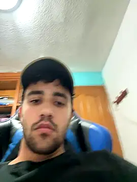 Snapshot of aavrdvh33 chatting on 20, 11, 2025 aavrdvh33 online show from 20, 11, 2025