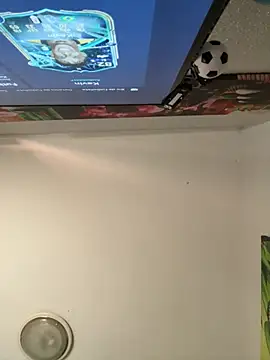 Snapshot of aavrdvh33 chatting on 23, 11, 2025 aavrdvh33 online show from 23, 11, 2025