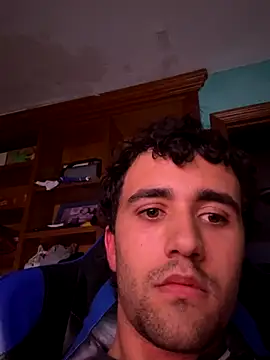 Snapshot of aavrdvh33 chatting on 4, 12, 2025 aavrdvh33 online show from 4, 12, 2025