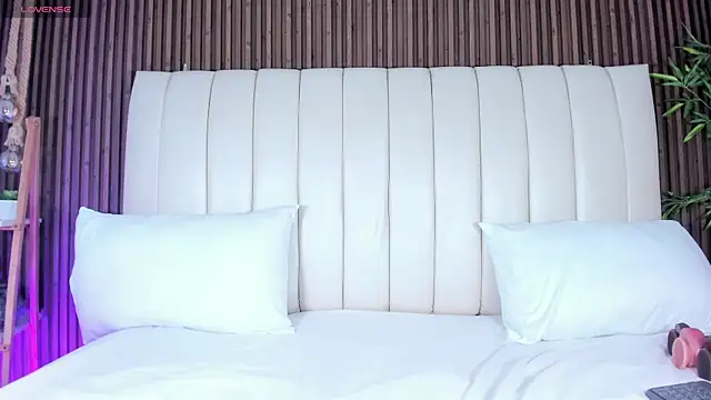 SandraMilerr online show from 15, 11, 2025