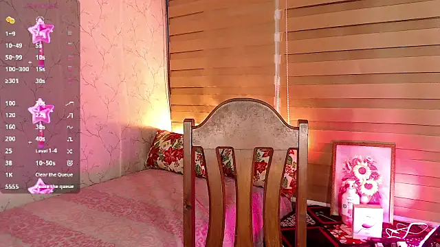 Snapshot of TssluttyNikka chatting on 18, 10, 2025 TssluttyNikka online show from 18, 10, 2025