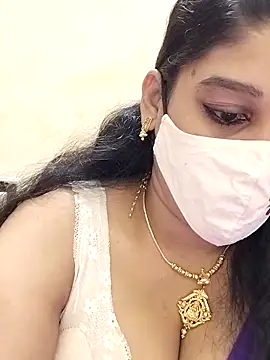 Snapshot of amelia-rani chatting on 1, 10, 2025 amelia-rani online show from 1, 10, 2025