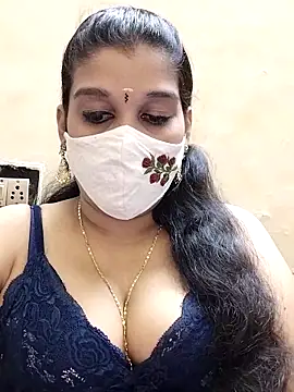 Snapshot of amelia-rani chatting on 27, 5, 2026 amelia-rani online show from 27, 5, 2026