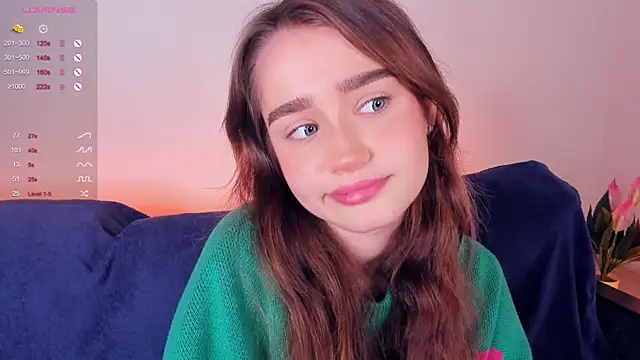 lovelyalivia online show from 15, 10, 2025