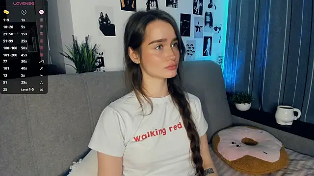 lovelyalivia online show from 22, 10, 2025