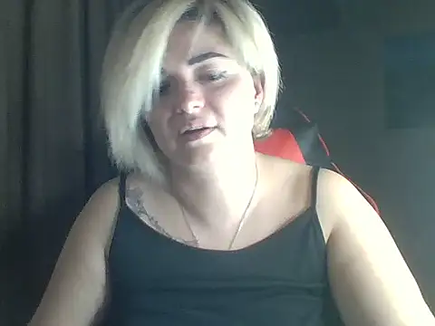 Snapshot of Wymini chatting on 22, 9, 2025 Wymini online show from 22, 9, 2025