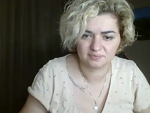 Snapshot of Wymini chatting on 20, 9, 2025 Wymini online show from 20, 9, 2025