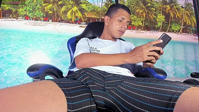 BigMonstercoks69 online show from 2, 3, 2026