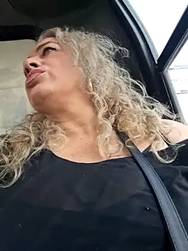 sofiacurvy 45 online show from 12, 2, 2026