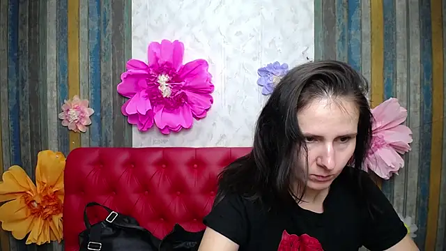 KarinaSwann online show from 18, 9, 2025