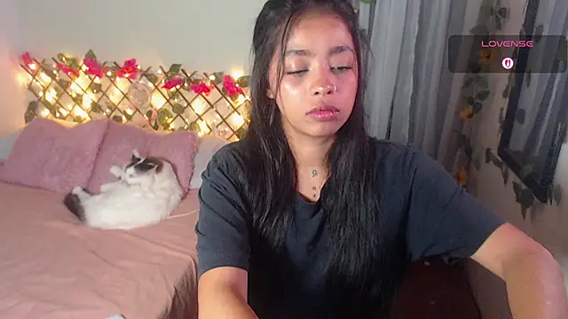 Angie Lee01 online show from 25, 11, 2025