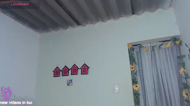 Angie Lee01 online show from 20, 10, 2025