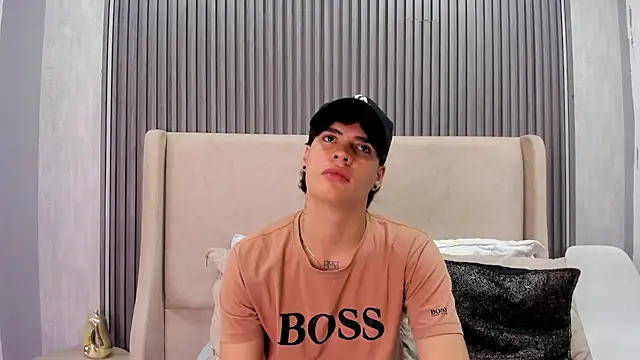 Snapshot of BenitoSaenz chatting on 11, 10, 2025 BenitoSaenz online show from 11, 10, 2025