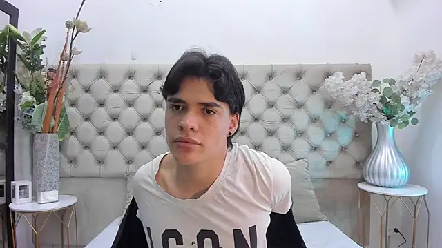 BenitoSaenz online show from 15, 12, 2025