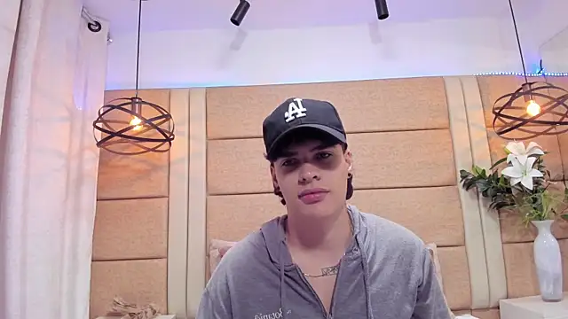 Snapshot of BenitoSaenz chatting on 29, 11, 2025 BenitoSaenz online show from 29, 11, 2025