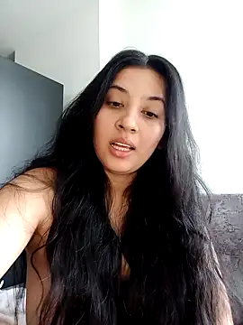 Snapshot of VALENTINA_ROUSE_ chatting on 14, 11, 2025 VALENTINA ROUSE online show from 14, 11, 2025