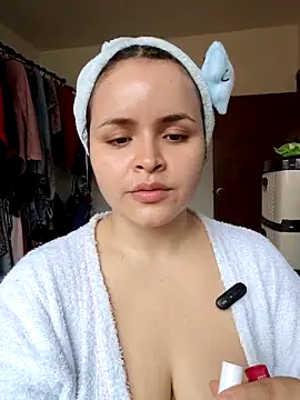 SeleneLuminari8 online show from 29, 4, 2026