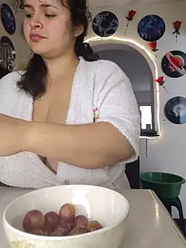 SeleneLuminari8 online show from 22, 4, 2026