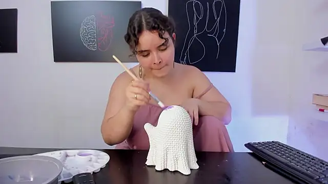 SeleneLuminari8 online show from 13, 3, 2026