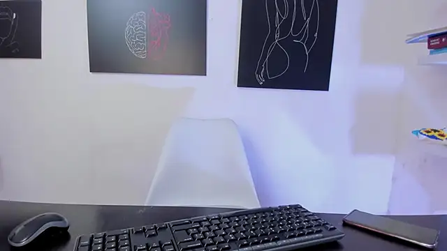 SeleneLuminari8 online show from 1, 4, 2026