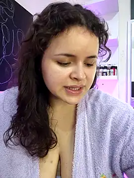 SeleneLuminari8 online show from 13, 5, 2026