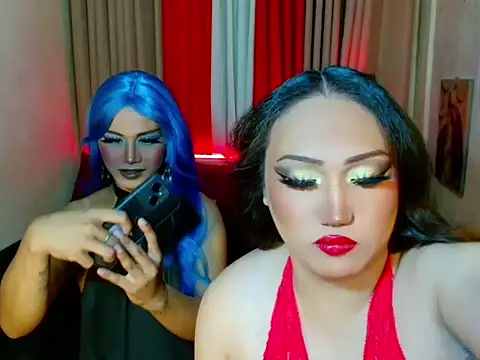 Snapshot of LillyLoveYou chatting on 14, 7, 2026 LillyLoveYou online show from 14, 7, 2026