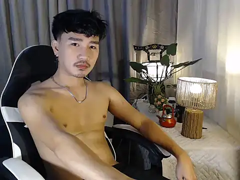 cute richard24 online show from 18, 12, 2025