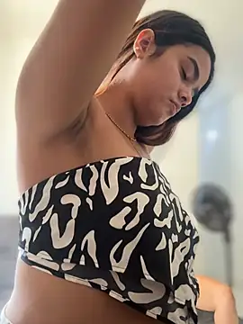 Kaily Sweet16 online show from 26, 3, 2026