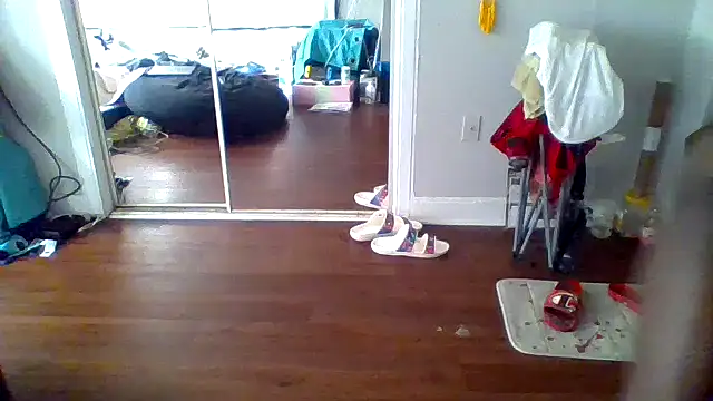 Snapshot of JezOne555 chatting on 10, 10, 2025 JezOne555 online show from 10, 10, 2025