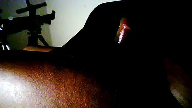 Snapshot of JezOne555 chatting on 22, 11, 2025 JezOne555 online show from 22, 11, 2025