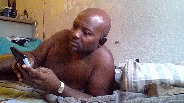 Snapshot of JezOne555 chatting on 4, 2, 2026 JezOne555 online show from 4, 2, 2026