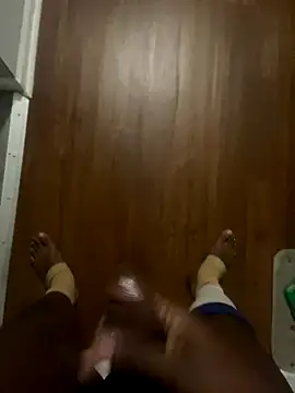 Snapshot of JezOne555 chatting on 25, 11, 2025 JezOne555 online show from 25, 11, 2025