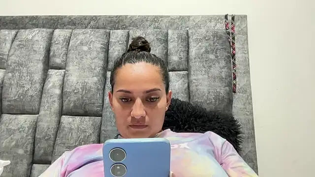 Sophia copper online show from 3, 10, 2025
