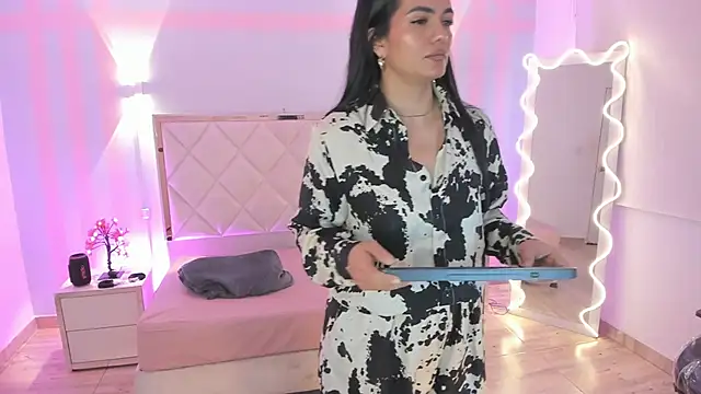 Rosalind tay online show from 27, 4, 2026