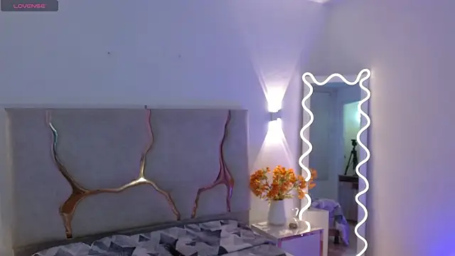 Rosalind tay online show from 14, 11, 2025