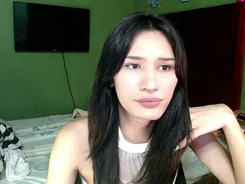 SerenaCortesi online show from 26, 10, 2025