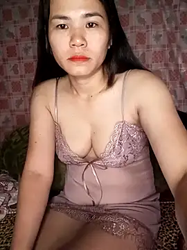 Snapshot of Ladygirl_x chatting on 12, 11, 2025 Ladygirl x online show from 12, 11, 2025