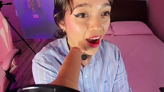 Luciemaurerr online show from 18, 11, 2025