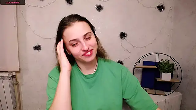 Snapshot of AmandaDimond_ chatting on 5, 2, 2026 AmandaDimond online show from 5, 2, 2026
